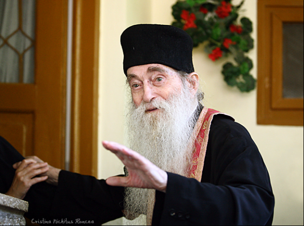 Parintele-Arsenie-Papaioc-5-foto-Cristina-Nichitus-Roncea-600x446